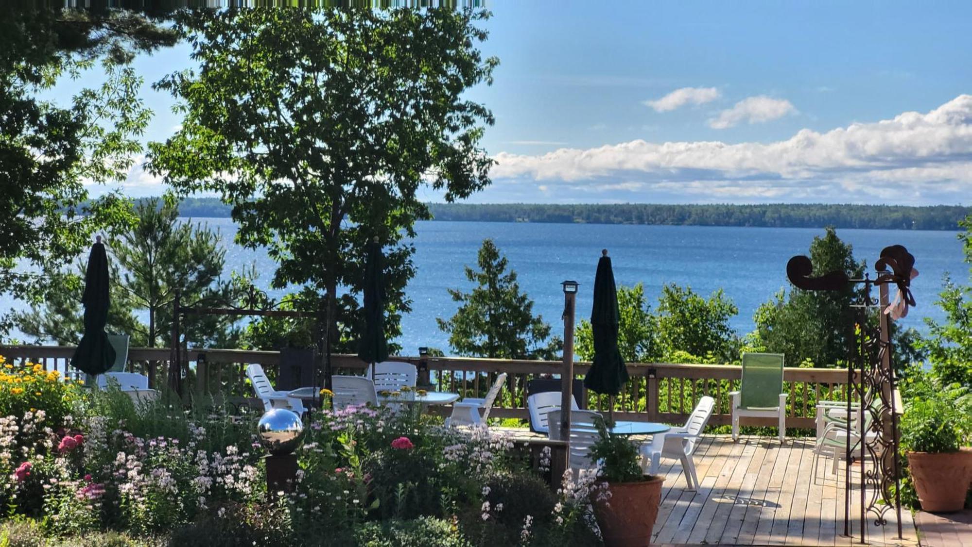 Chequamegon Lake Superior Lodge Bayfield Zewnętrze zdjęcie