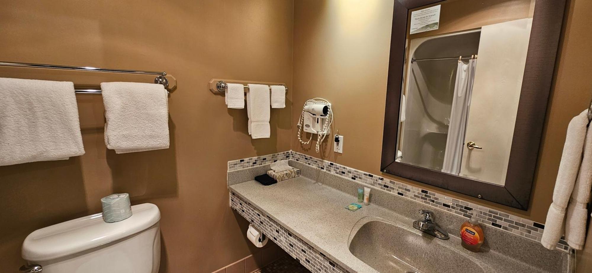 Chequamegon Lake Superior Lodge Bayfield Zewnętrze zdjęcie
